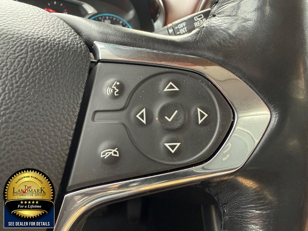 Chevrolet Traverse Vehicle Full-screen Gallery Image 12