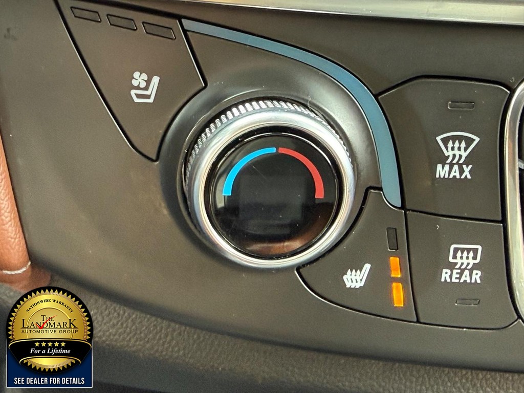 Chevrolet Traverse Vehicle Full-screen Gallery Image 16