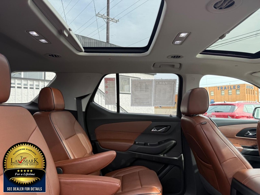 Chevrolet Traverse Vehicle Full-screen Gallery Image 19