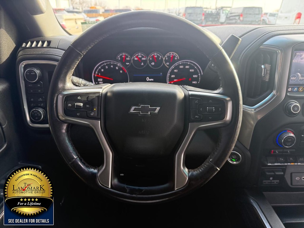 Chevrolet Silverado 1500 LTD Vehicle Full-screen Gallery Image 18