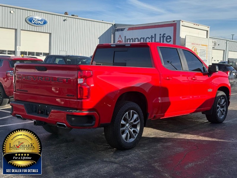 Chevrolet Silverado 1500 LTD Vehicle Full-screen Gallery Image 05