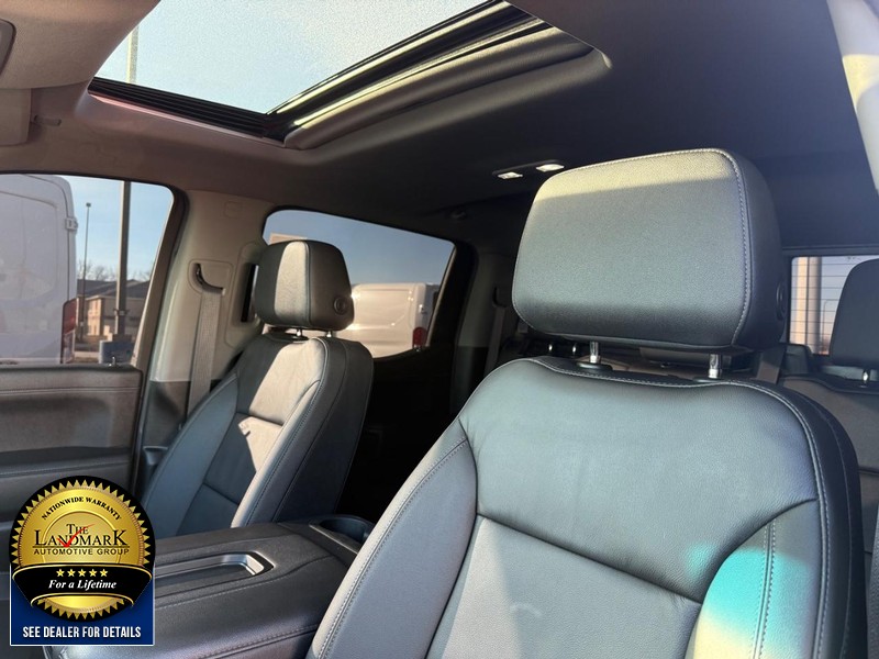 Chevrolet Silverado 1500 LTD Vehicle Full-screen Gallery Image 09