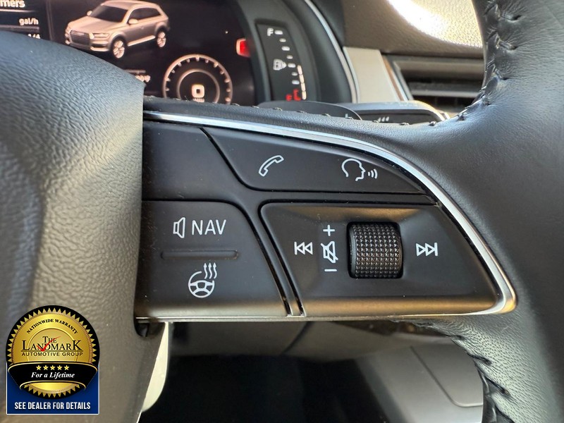 Audi Q7 Vehicle Full-screen Gallery Image 11