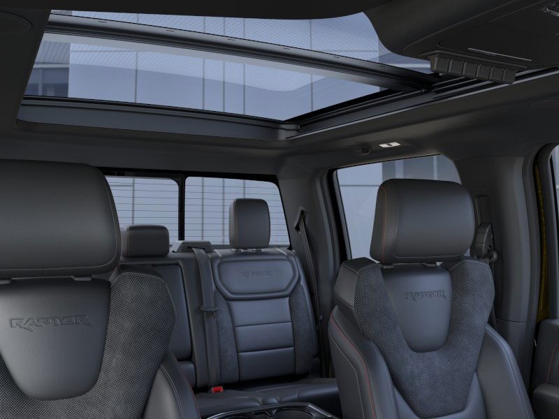 Ford F-150 Vehicle Full-screen Gallery Image 22