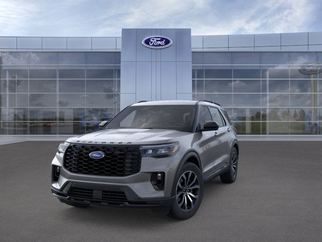 Ford Explorer Vehicle Full-screen Gallery Image 2
