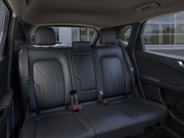 Ford Escape Plug-In Hybrid Vehicle Full-screen Gallery Image 11