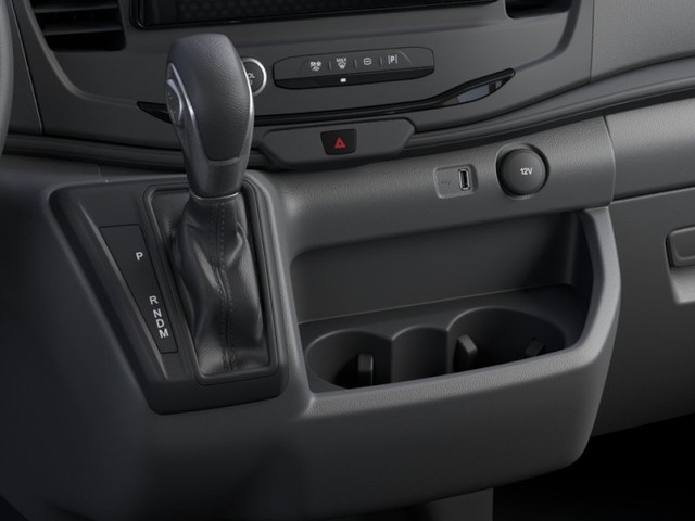 Ford Transit-250 Vehicle Full-screen Gallery Image 15