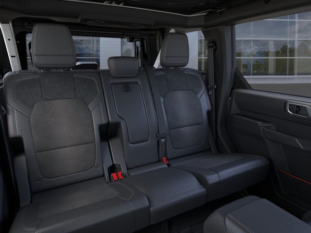 Ford Bronco Vehicle Full-screen Gallery Image 11