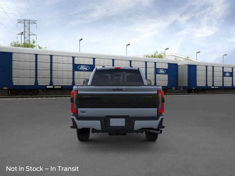 Ford F-350SD Vehicle Full-screen Gallery Image 5