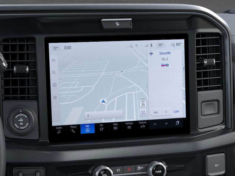 Ford F-350SD Vehicle Full-screen Gallery Image 14