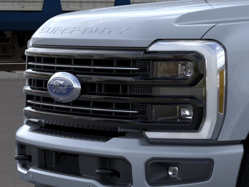 Ford F-350SD Vehicle Full-screen Gallery Image 17