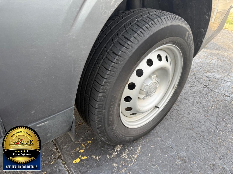 Ford Maverick Vehicle Full-screen Gallery Image 4