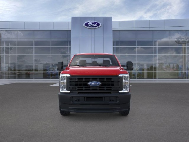 Ford F-250SD Vehicle Full-screen Gallery Image 6