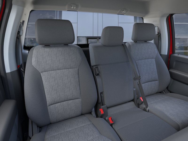 Ford F-250SD Vehicle Full-screen Gallery Image 10