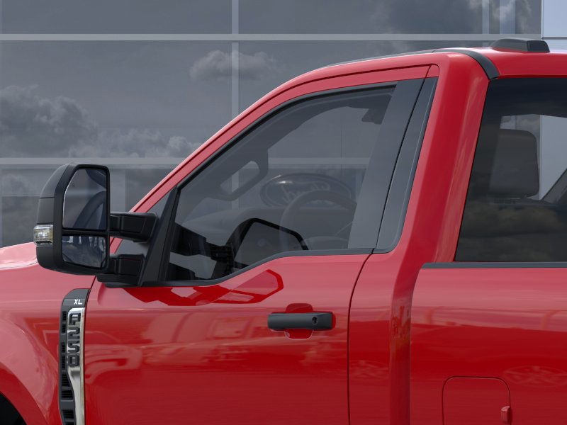 Ford F-250SD Vehicle Full-screen Gallery Image 20