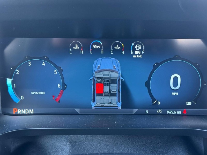 Ford F-150 Vehicle Full-screen Gallery Image 12