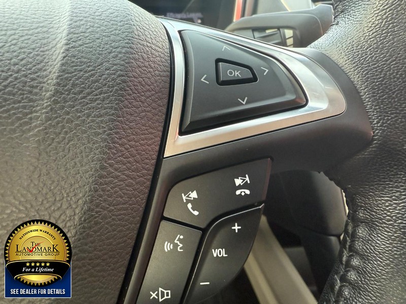 Ford Fusion Hybrid Vehicle Full-screen Gallery Image 11