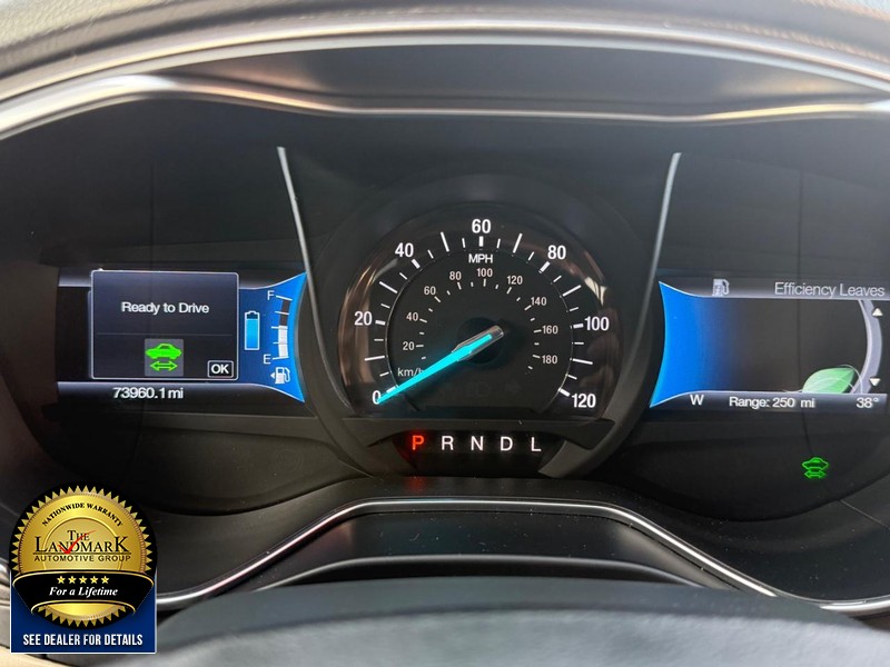 Ford Fusion Hybrid Vehicle Full-screen Gallery Image 12