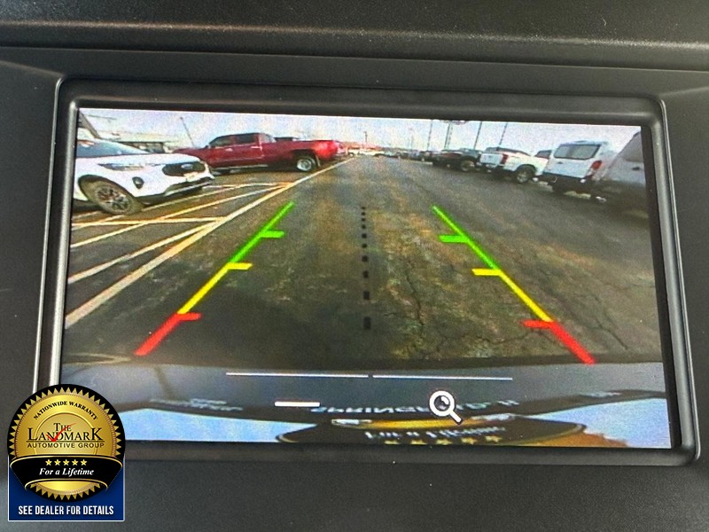 Ford Fusion Hybrid Vehicle Full-screen Gallery Image 13