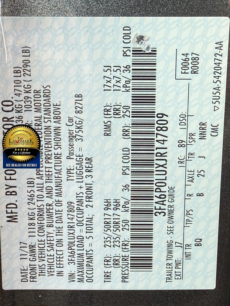 Ford Fusion Hybrid Vehicle Full-screen Gallery Image 21