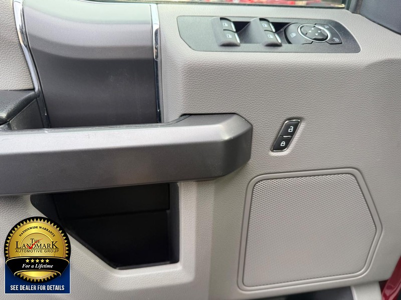 Ford F-150 Vehicle Full-screen Gallery Image 8