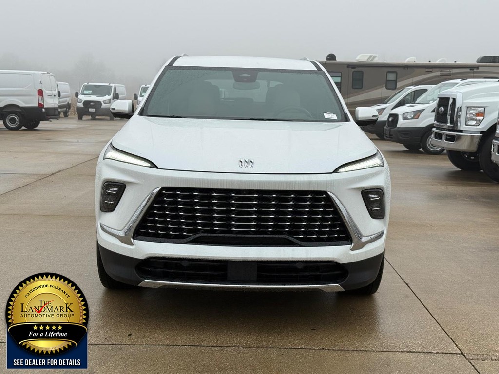 Buick Enclave Vehicle Full-screen Gallery Image 02