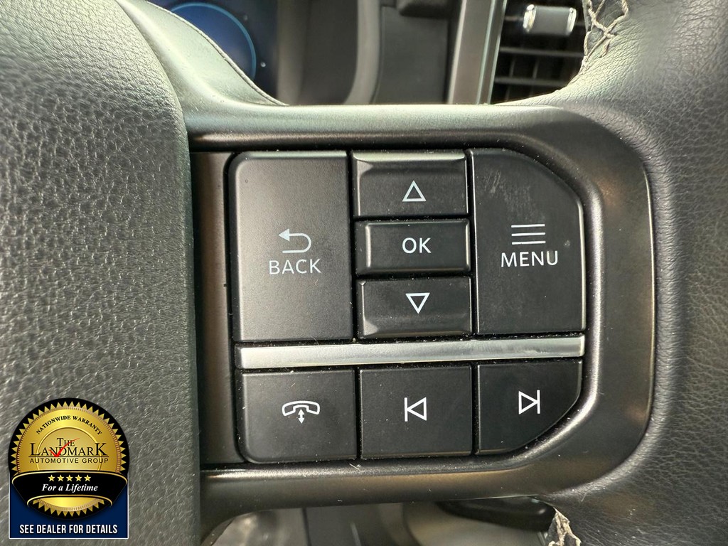 Ford F-150 Vehicle Full-screen Gallery Image 11