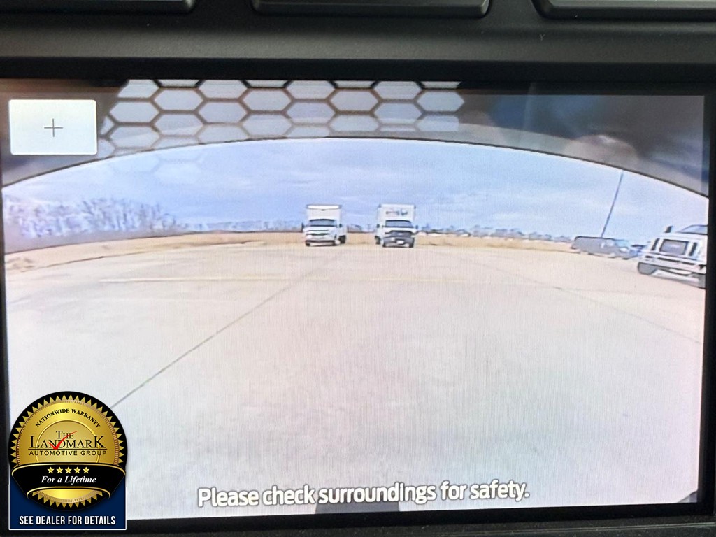 Ford Super Duty F-350 DRW Vehicle Full-screen Gallery Image 13