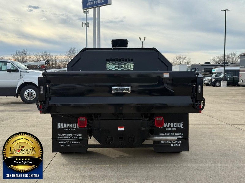 Ford Super Duty F-350 DRW Vehicle Full-screen Gallery Image 6