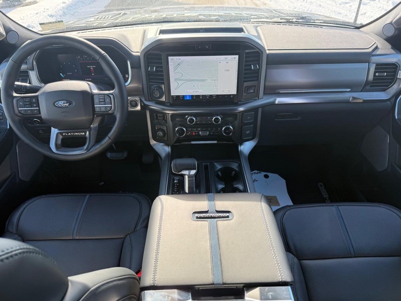 Ford F-150 Vehicle Full-screen Gallery Image 17