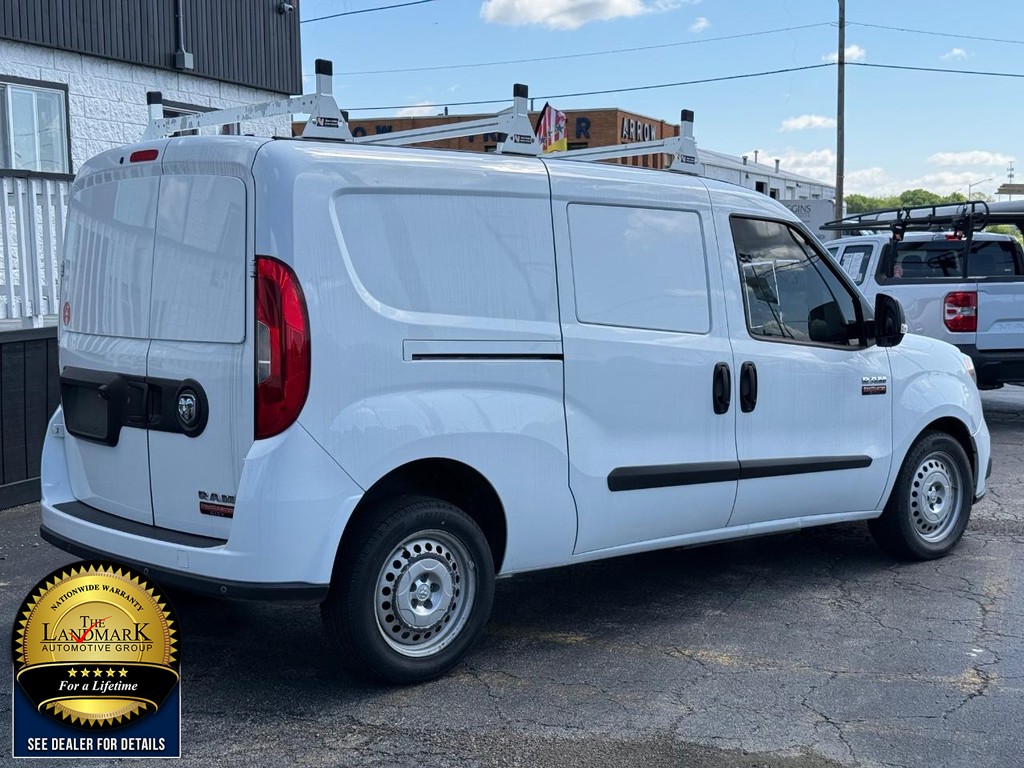 Ram ProMaster City Cargo Van Vehicle Full-screen Gallery Image 5