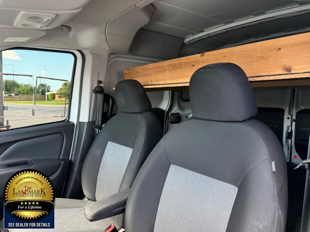 Ram ProMaster City Cargo Van Vehicle Full-screen Gallery Image 9