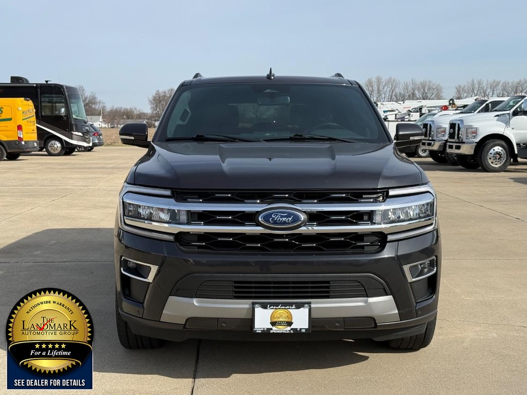 Ford Expedition Vehicle Full-screen Gallery Image 2