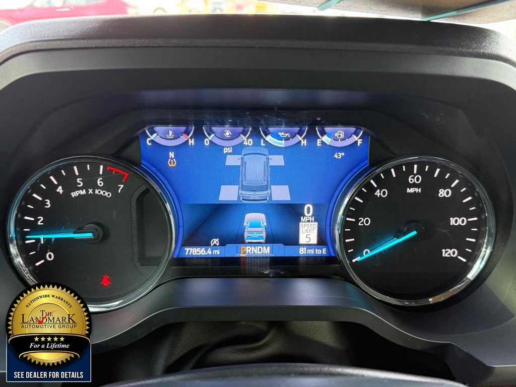 Ford Expedition Vehicle Full-screen Gallery Image 12