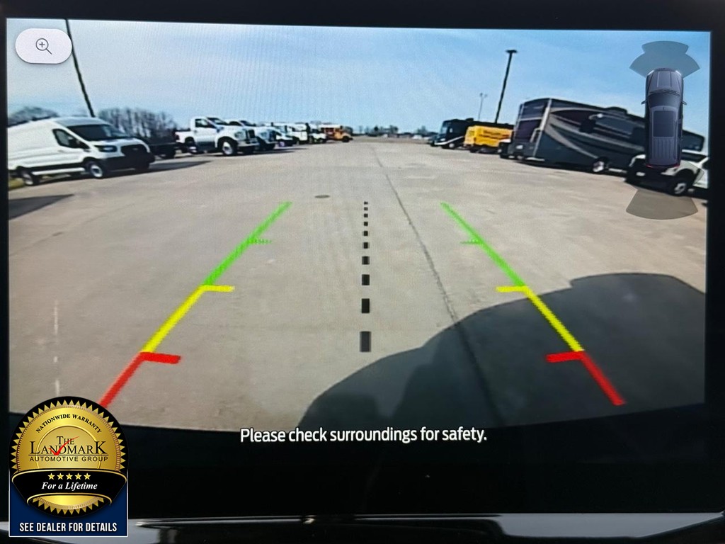 Ford Expedition Vehicle Full-screen Gallery Image 13