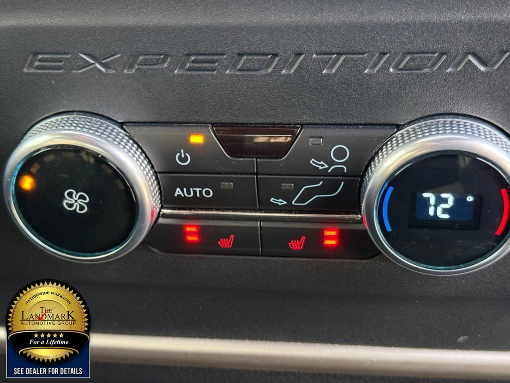 Ford Expedition Vehicle Full-screen Gallery Image 17