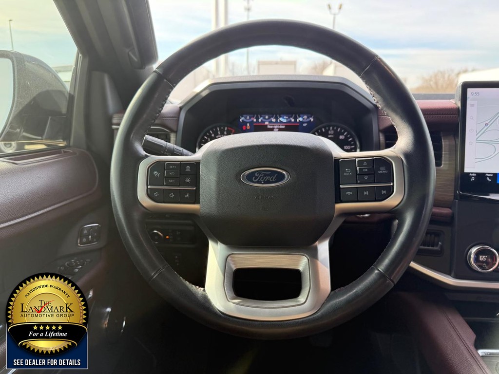 Ford Expedition Vehicle Full-screen Gallery Image 20