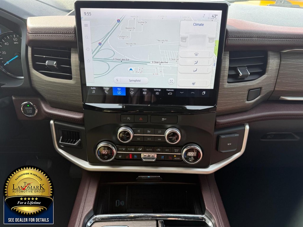 Ford Expedition Vehicle Full-screen Gallery Image 21