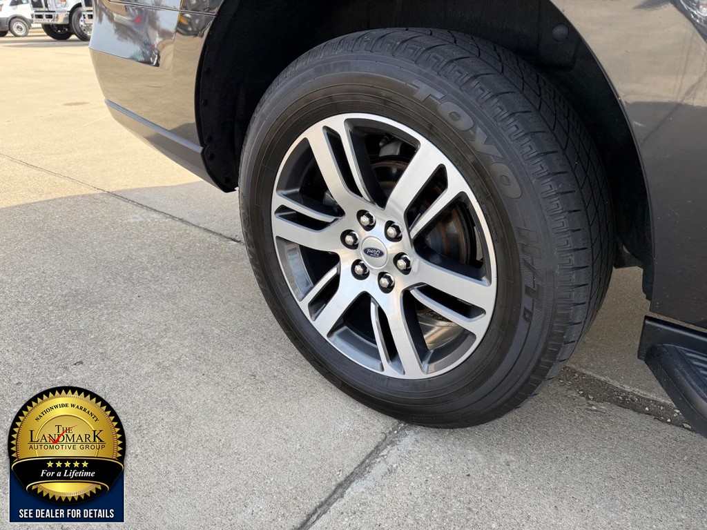 Ford Expedition Vehicle Full-screen Gallery Image 23