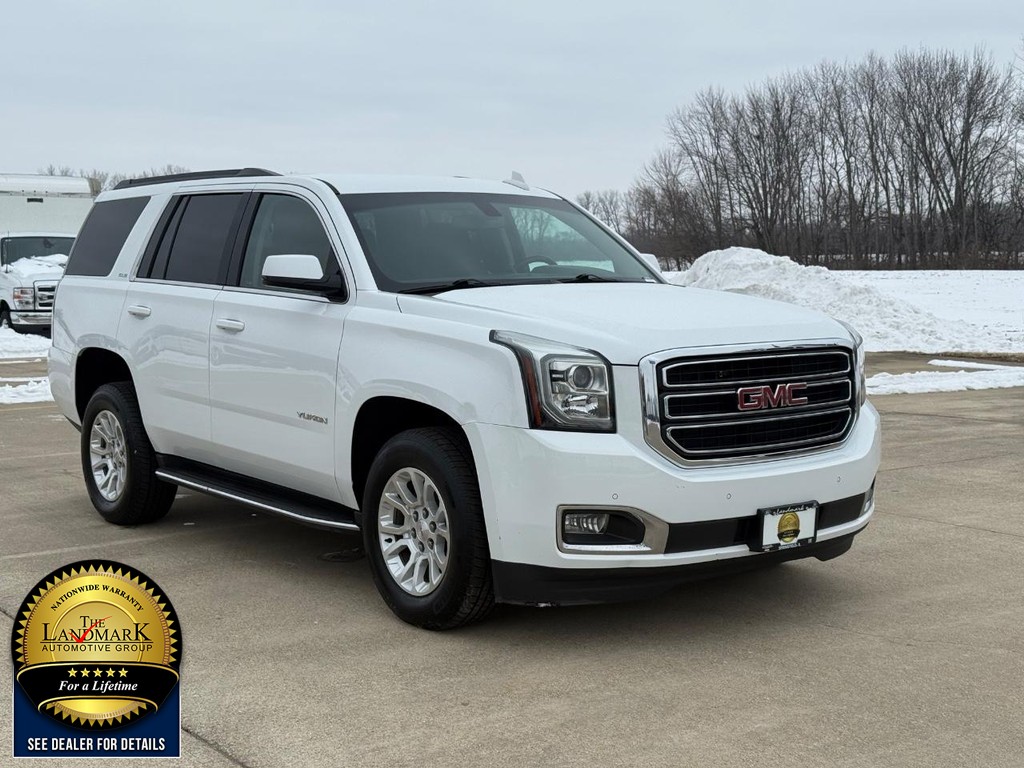 GMC Yukon Vehicle Full-screen Gallery Image 3