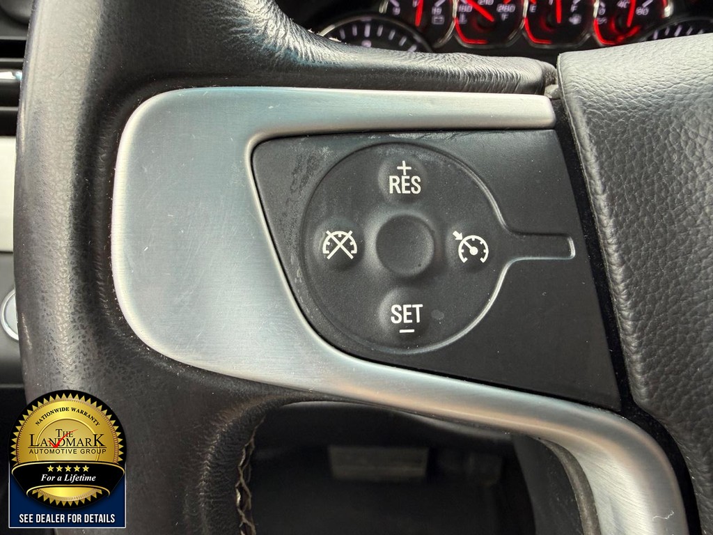 GMC Yukon Vehicle Full-screen Gallery Image 10