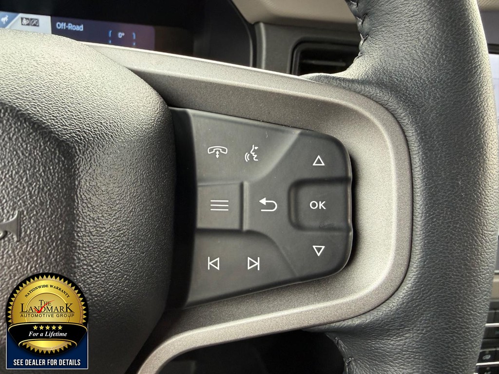 Ford Bronco Vehicle Full-screen Gallery Image 11