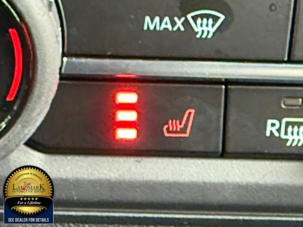 Ford Bronco Vehicle Full-screen Gallery Image 14