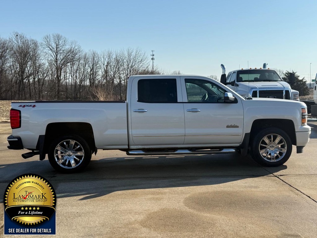 Chevrolet Silverado 1500 Vehicle Full-screen Gallery Image 4
