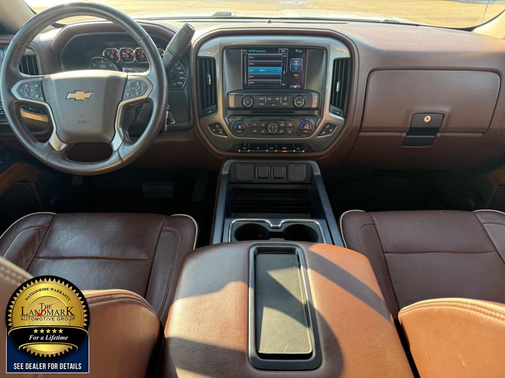 Chevrolet Silverado 1500 Vehicle Full-screen Gallery Image 18