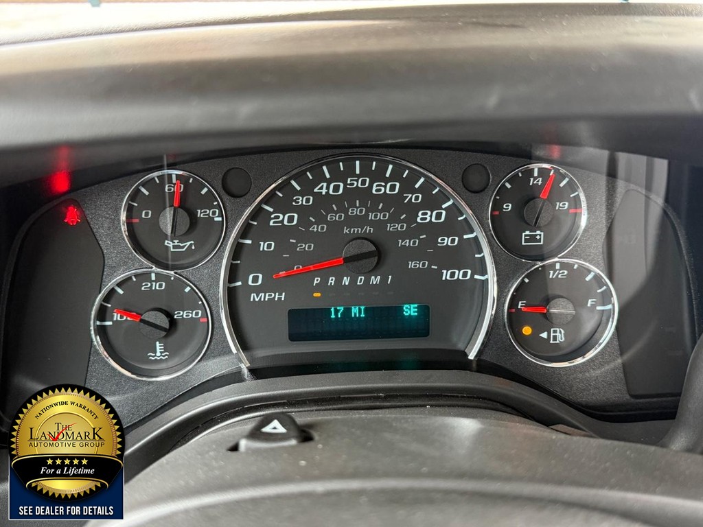 Chevrolet Express Cargo Van Vehicle Full-screen Gallery Image 11