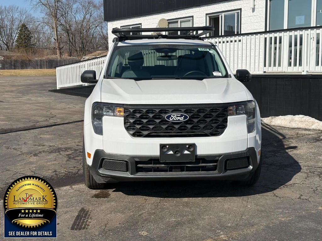 Ford Maverick Vehicle Full-screen Gallery Image 2