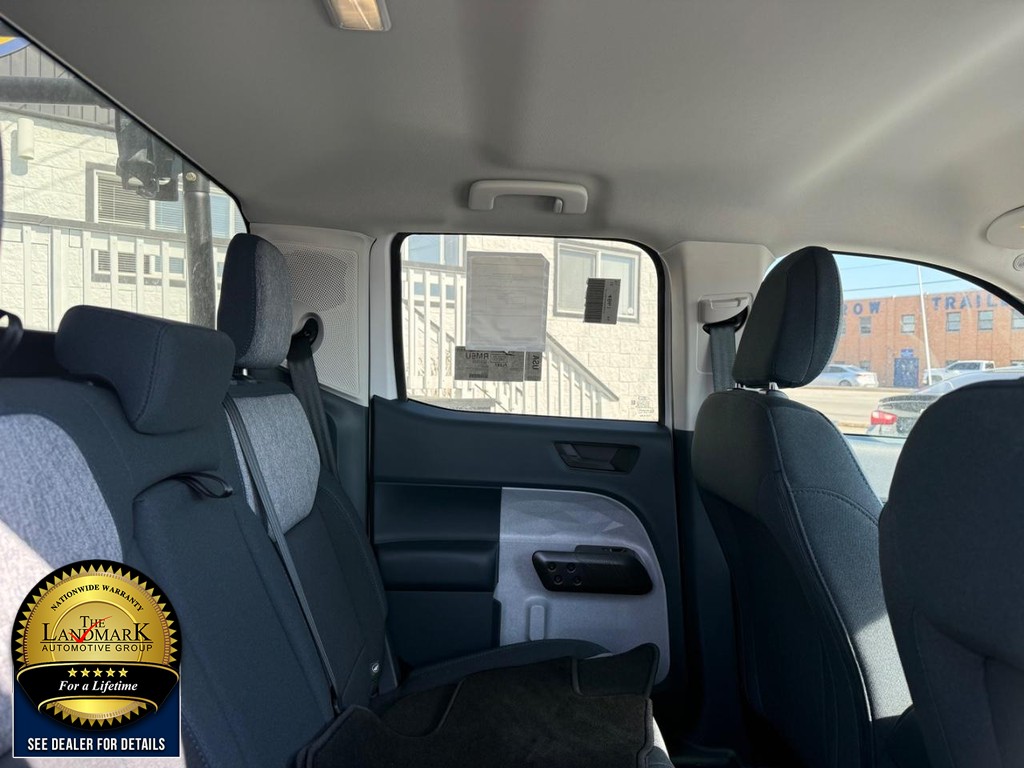 Ford Maverick Vehicle Full-screen Gallery Image 14