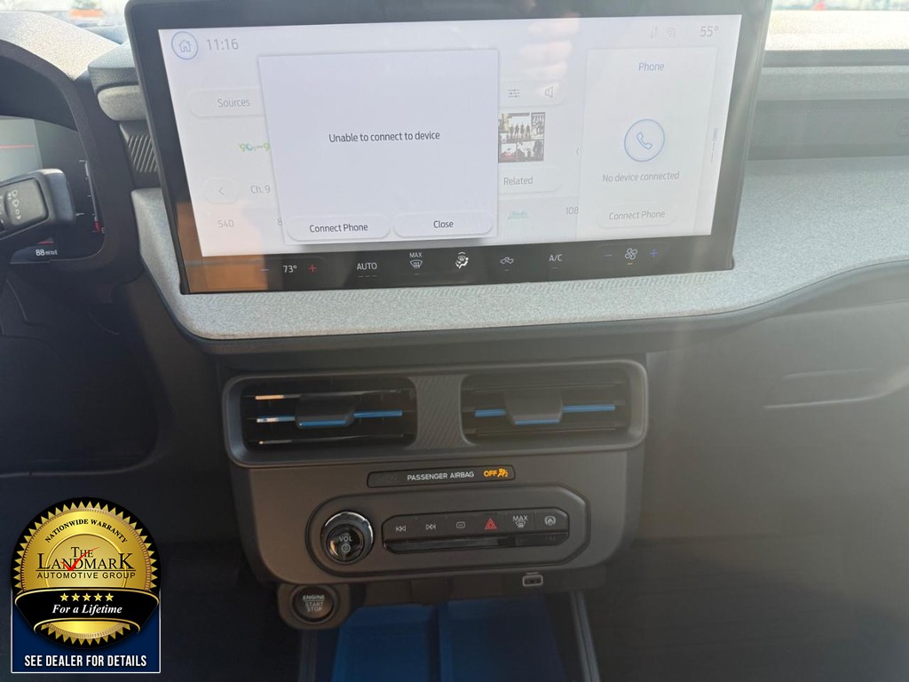 Ford Maverick Vehicle Full-screen Gallery Image 17