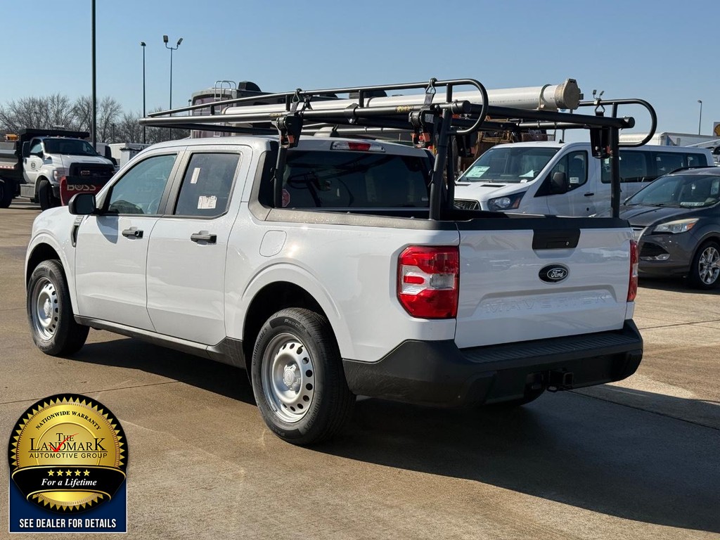 Ford Maverick Vehicle Full-screen Gallery Image 7